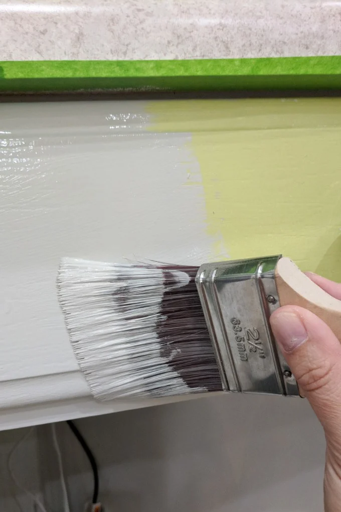 Interior painting in Kerry from €180. Walls, ceilings, doors & trim. Clean prep, tidy finish, fast response. Tralee, Killarney, Dingle, Listowel.