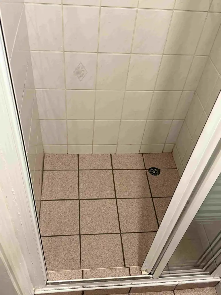 Get your rental property ready for inspection with expert end of tenancy cleaning in Tralee. Follow our practical checklist and avoid costly cleaning deductions.