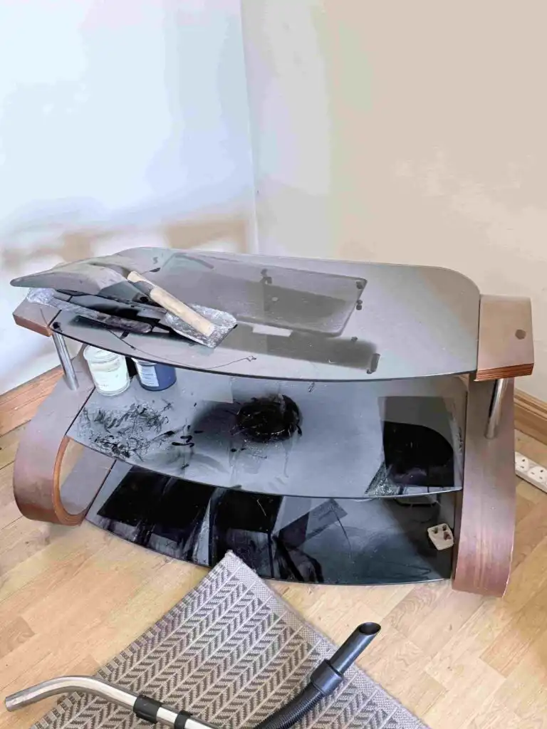 A spotless property can make all the difference at move-out. Read our guide to end of tenancy cleaning in Tralee and prepare for a smooth handover.